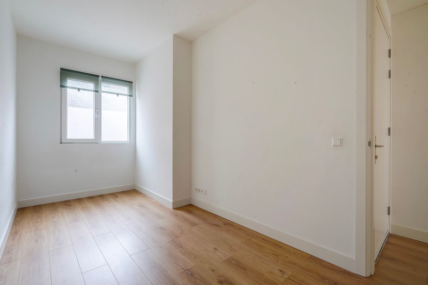 Photo 20 of Lyonnetstraat 9-D