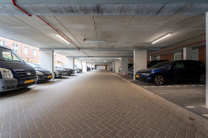 Foto 33 van Oranjeboomstraat 4-X