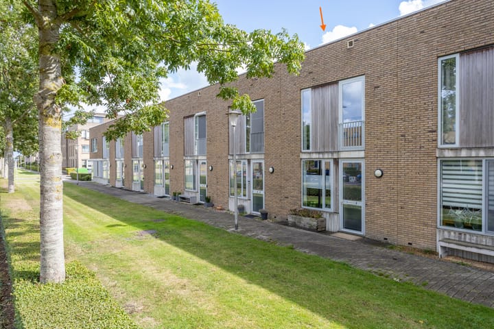 Photo 1 of Oostmeerlaan 137