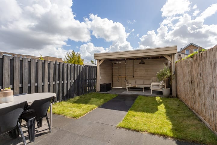 Photo 30 of Oostmeerlaan 137