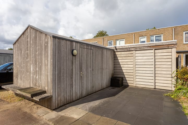 Photo 41 of Oostmeerlaan 137