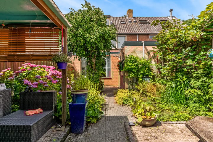 Foto 30 van Marsstraat 8