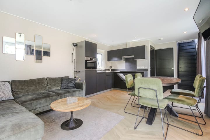 Photo 5 of van Haestrechtstraat 24-298