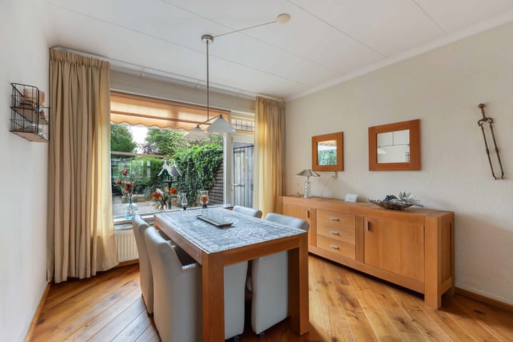 Foto 21 van Stationsweg 86