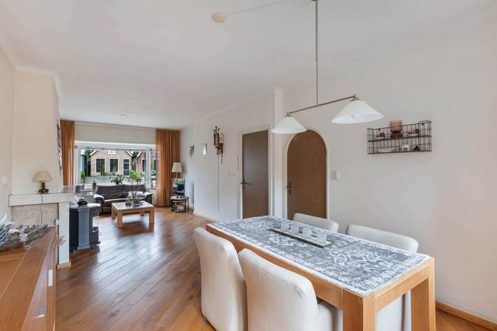 Foto 23 van Stationsweg 86