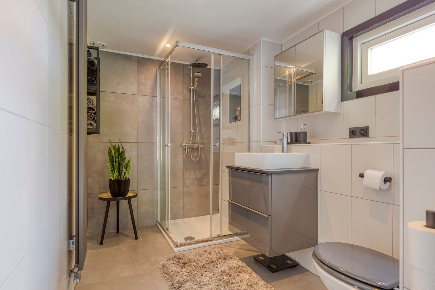 Photo 4 of Hoogstraat 16-E