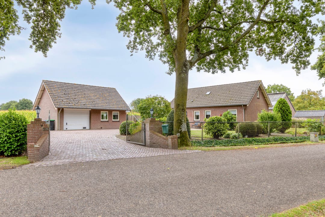 Foto 1 van Steeuwichtweg 28