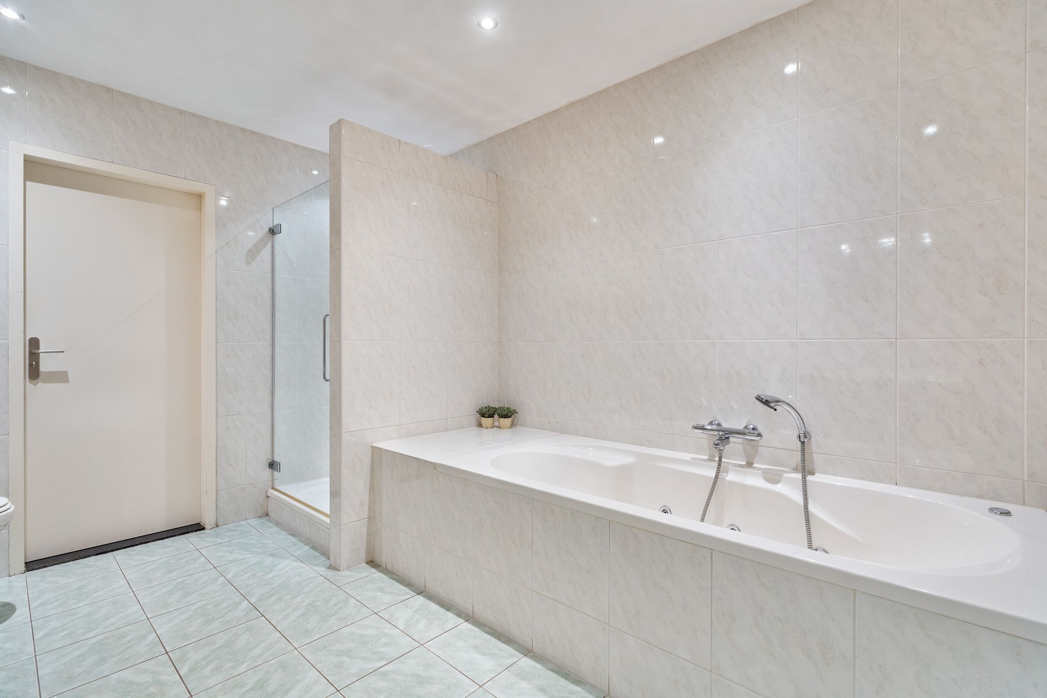 Photo 30 of St. Annastraat 612