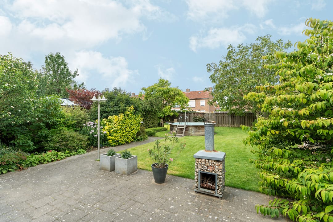 Photo 52 of St. Annastraat 612