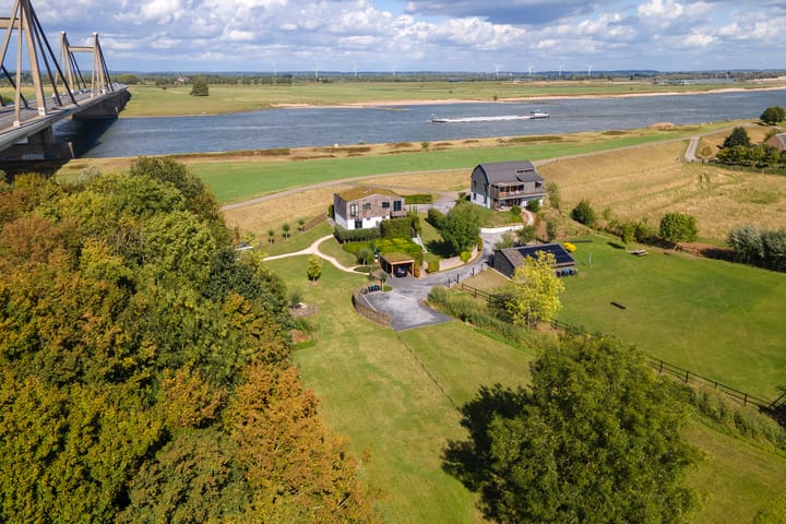 Waalbandijk 109-c main image