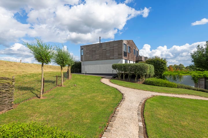 Foto 40 van Waalbandijk 109-C