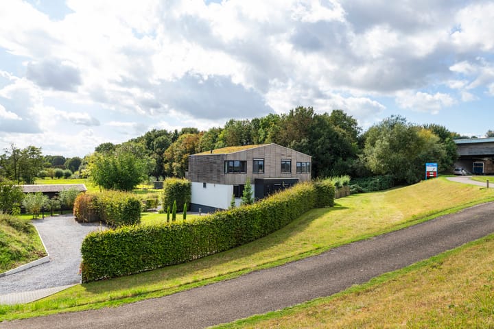 Foto 48 van Waalbandijk 109-C