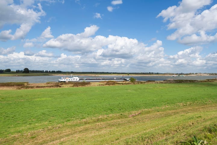 Foto 58 van Waalbandijk 109-C