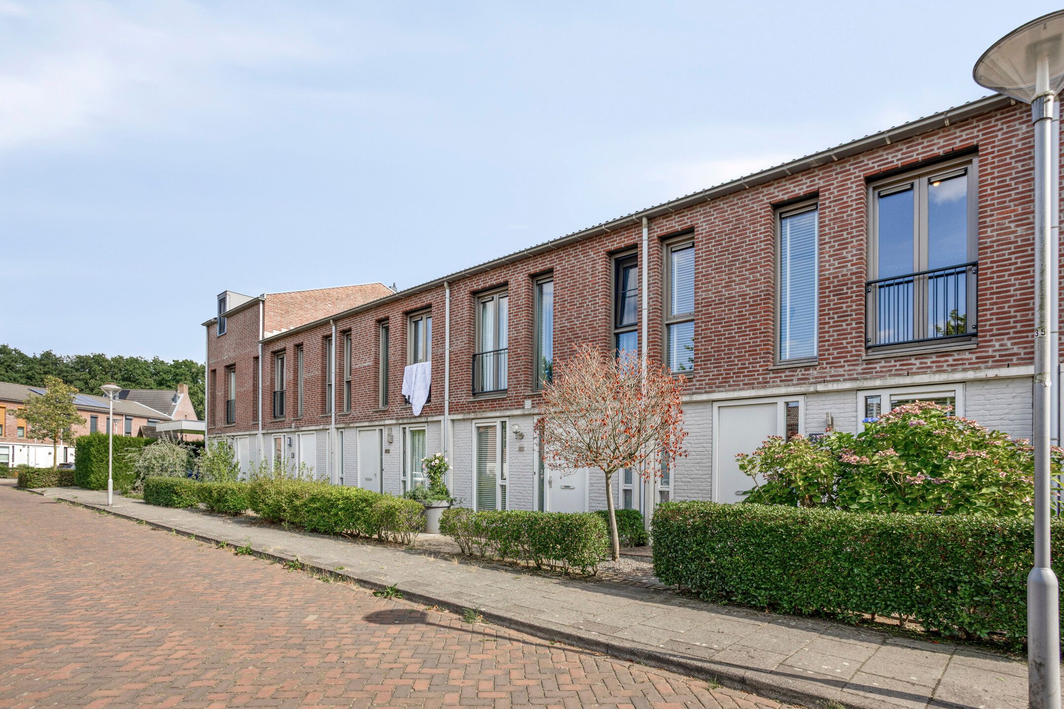 Foto 24 van Donkervoortseloop 20