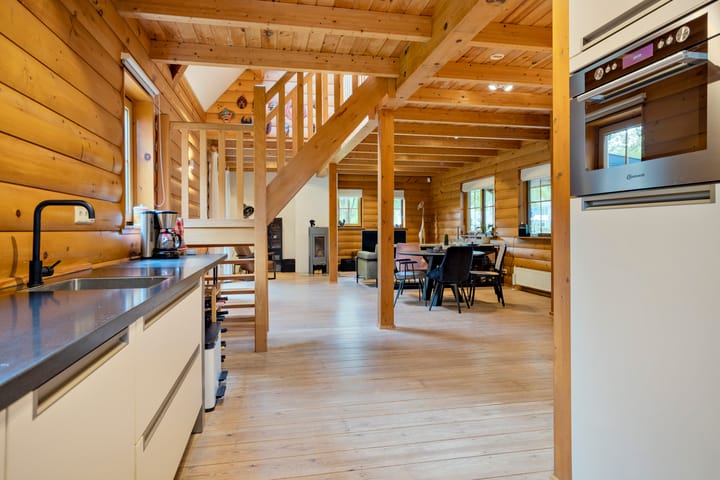 Foto 10 van M.A. van Naamen van Eemneslaan 15