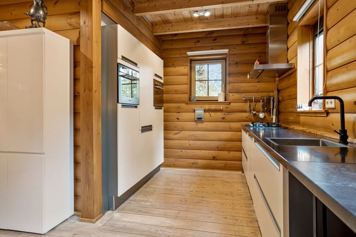 Foto 9 van M.A. van Naamen van Eemneslaan 15