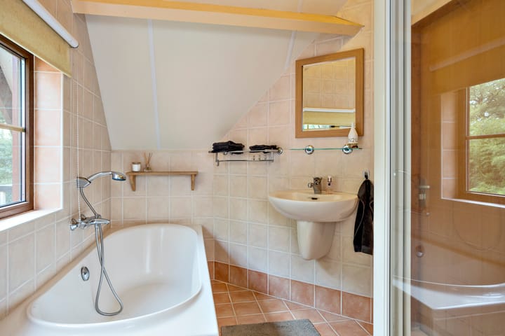 Foto 18 van M.A. van Naamen van Eemneslaan 15