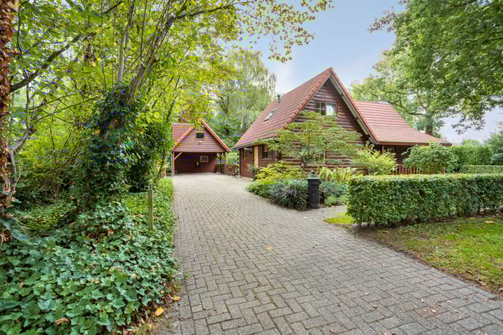 Foto 35 van M.A. van Naamen van Eemneslaan 15