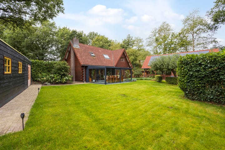 Foto 29 van M.A. van Naamen van Eemneslaan 15