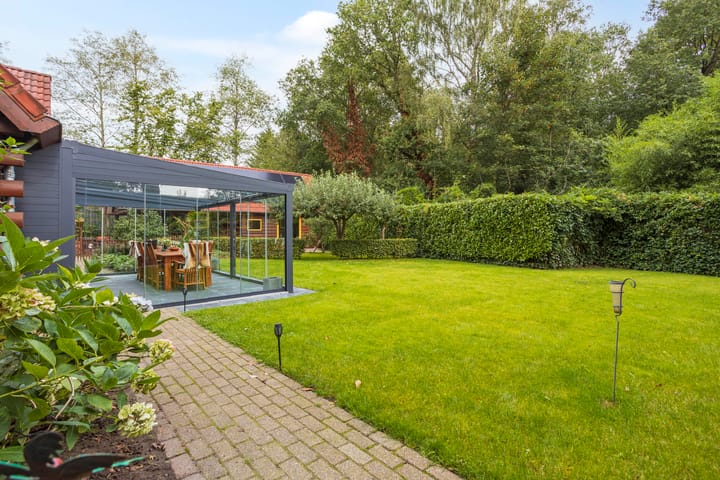 Foto 32 van M.A. van Naamen van Eemneslaan 15