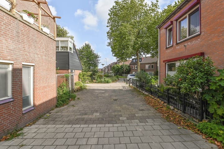 Foto 32 van Lelievaart 42