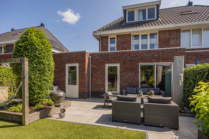 Foto 4 van Vrouwenmantelstraat 22