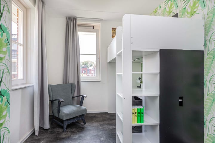 Foto 21 van Vrouwenmantelstraat 22