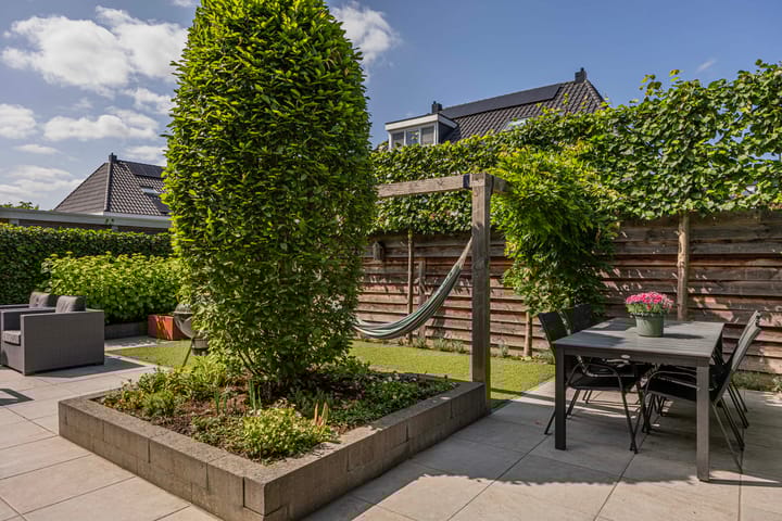 Foto 28 van Vrouwenmantelstraat 22