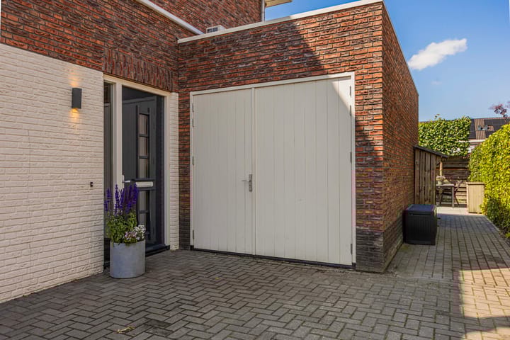 Foto 33 van Vrouwenmantelstraat 22