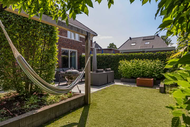 Foto 29 van Vrouwenmantelstraat 22