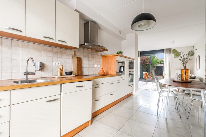 Foto 24 van Vooronder 12