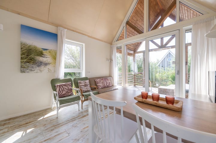 Photo 11 of Zeedijk 24-011