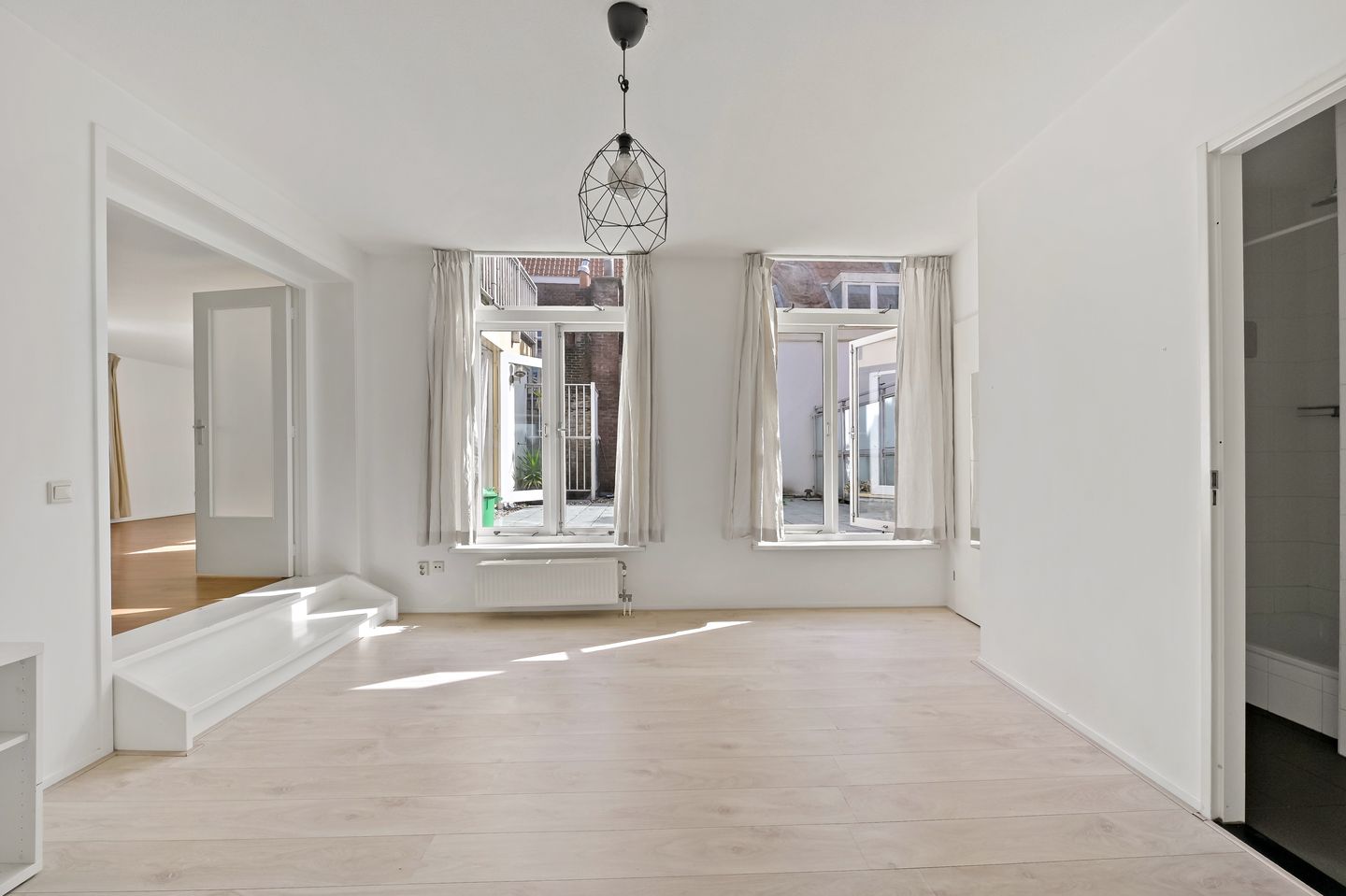 Foto 14 van Schoolstraat 10-A