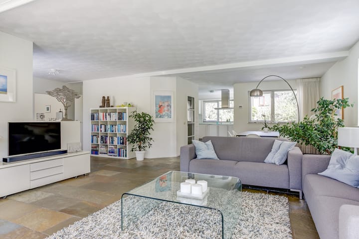 Foto 10 van Moerbeeklaan 32