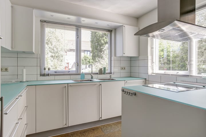 Foto 19 van Moerbeeklaan 32