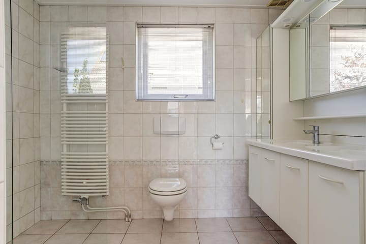 Foto 35 van Moerbeeklaan 32