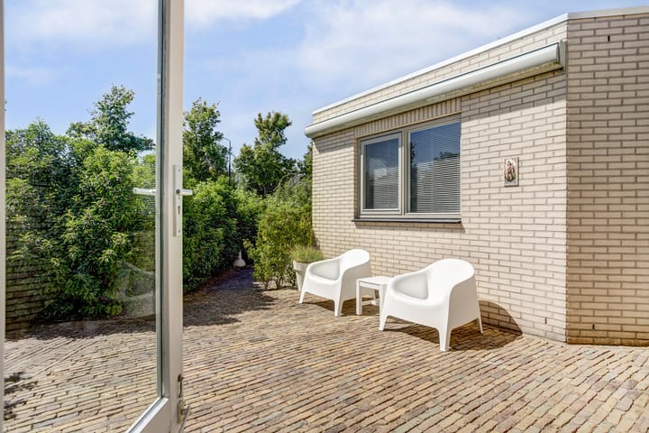 Foto 42 van Moerbeeklaan 32