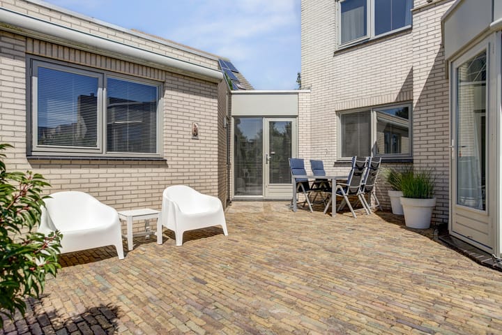 Foto 45 van Moerbeeklaan 32