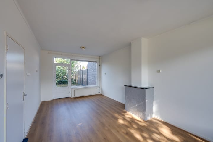 Photo 11 of Veldstraat 8