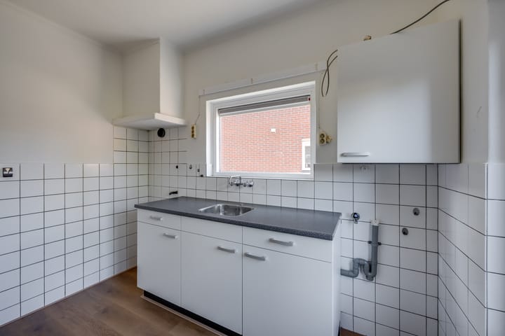 Photo 14 of Veldstraat 8