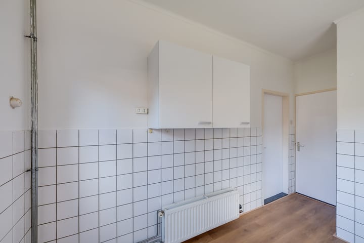 Photo 15 of Veldstraat 8