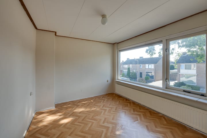 Photo 18 of Veldstraat 8