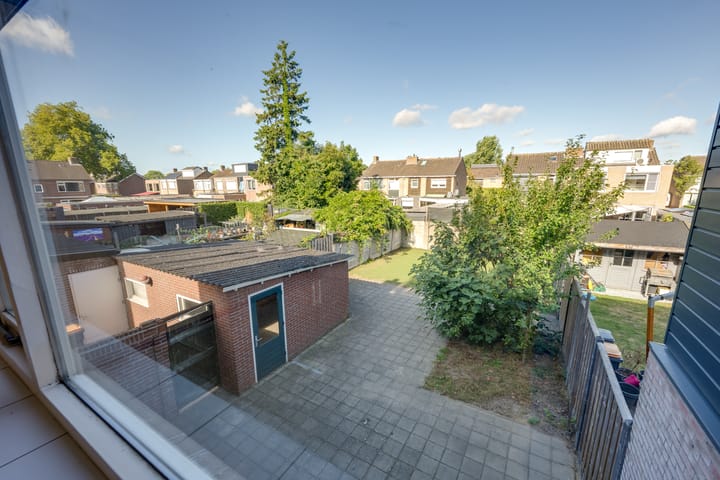 Photo 26 of Veldstraat 8