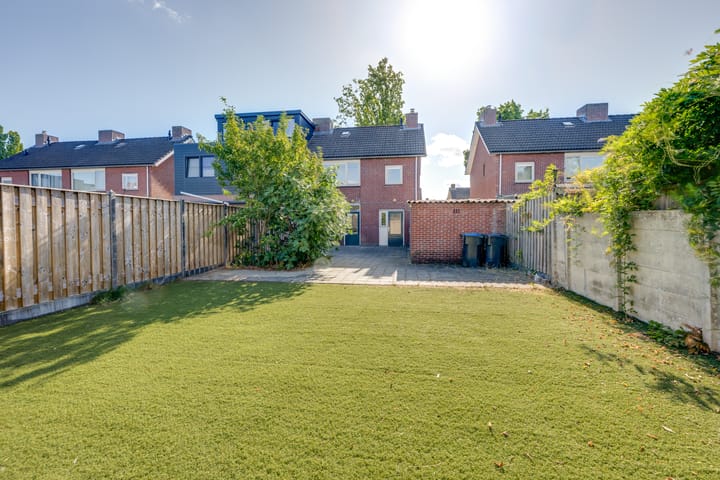 Photo 36 of Veldstraat 8