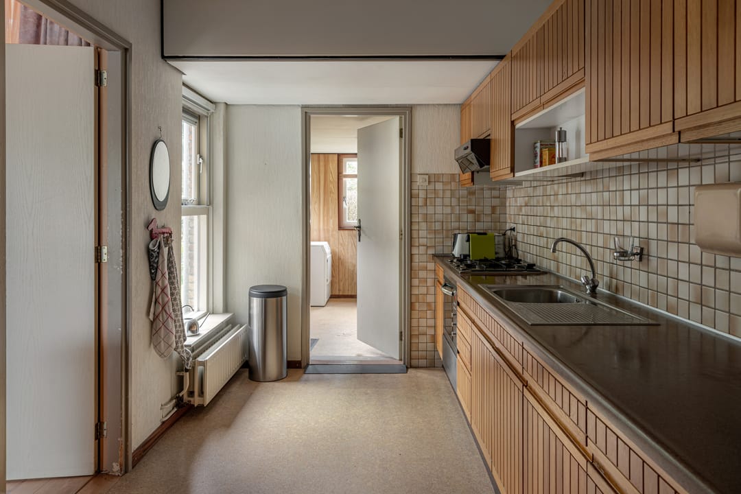 Photo 13 of Mr G Schotstraat 2