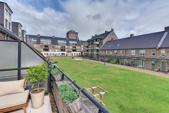 Foto 34 van Groot Horloo 40