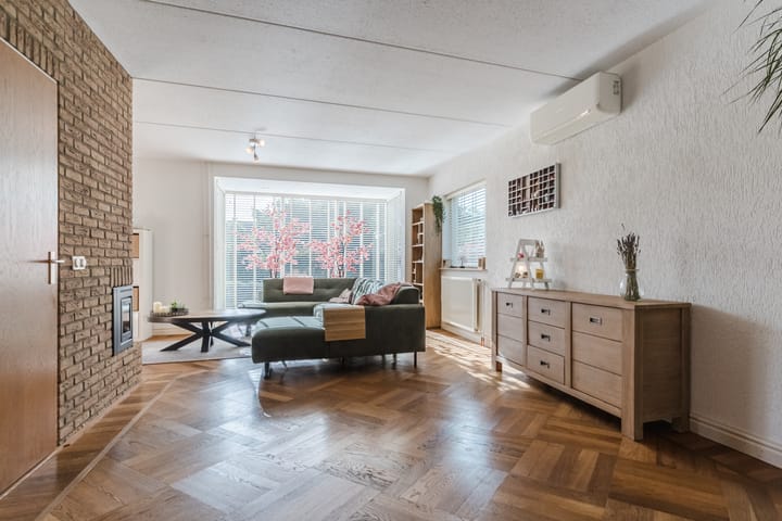 Foto 14 van Zuringweide 10