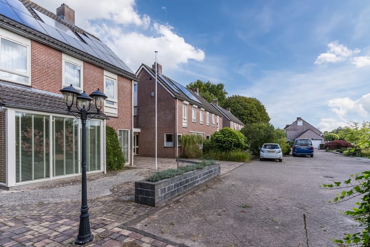 Foto 50 van Zuringweide 10