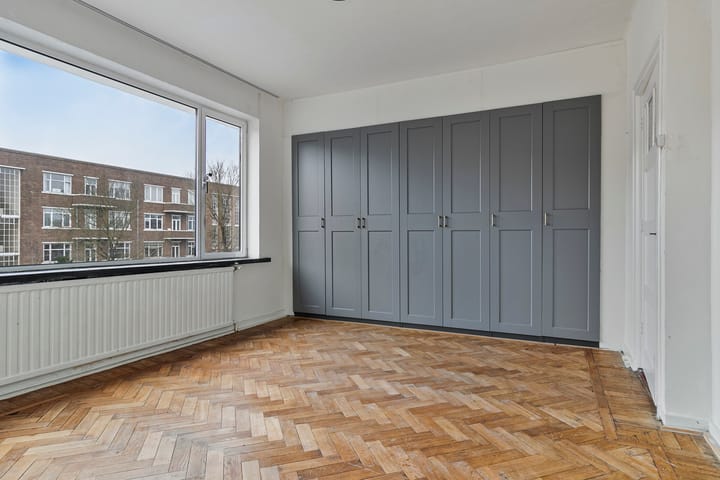 Photo 27 of Van Alkemadelaan 207