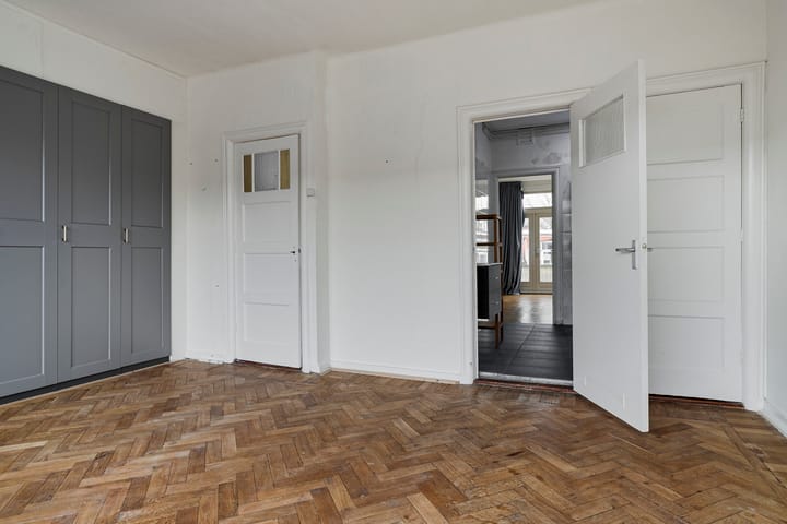 Photo 28 of Van Alkemadelaan 207